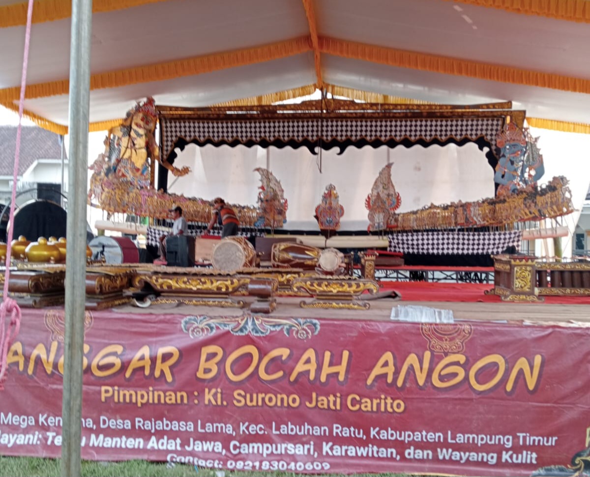 Pagelaran Seni Wayang Kulit Semalam Suntuk Tutup HUT ke- 53 Desa Labuhanratu Dua Way Jepara