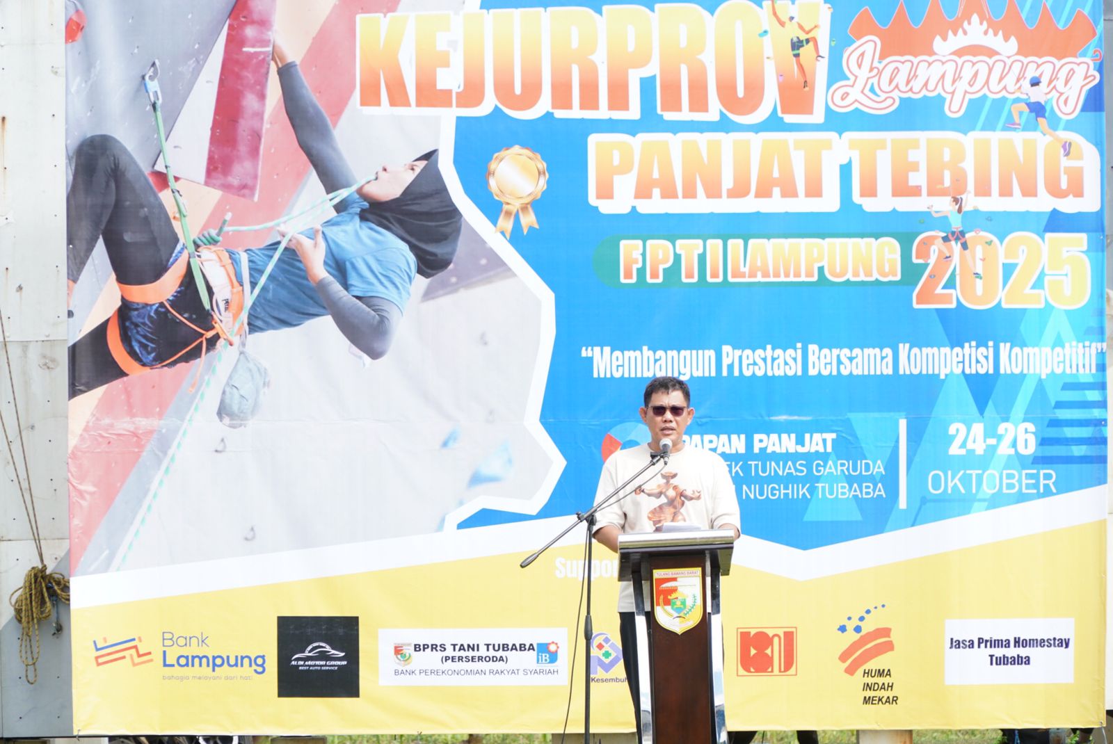 PANJAT TEBING