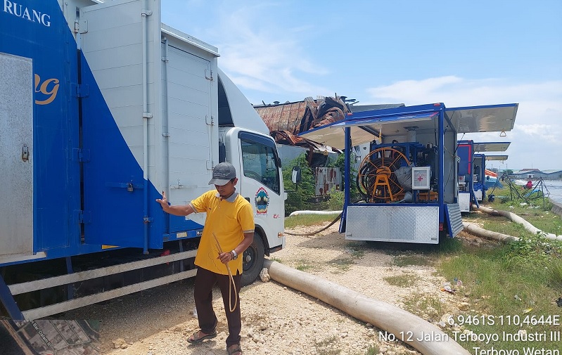Kisah Petugas Pompa Air di Kaligawe, Berjaga Nonstop di Tengah Deru Mesin, Nyamuk dan Logistik Terbatas