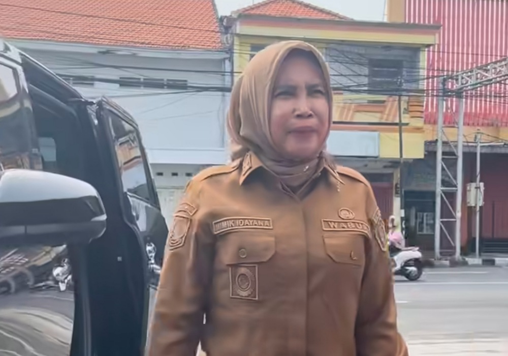 Mimik Idayana 