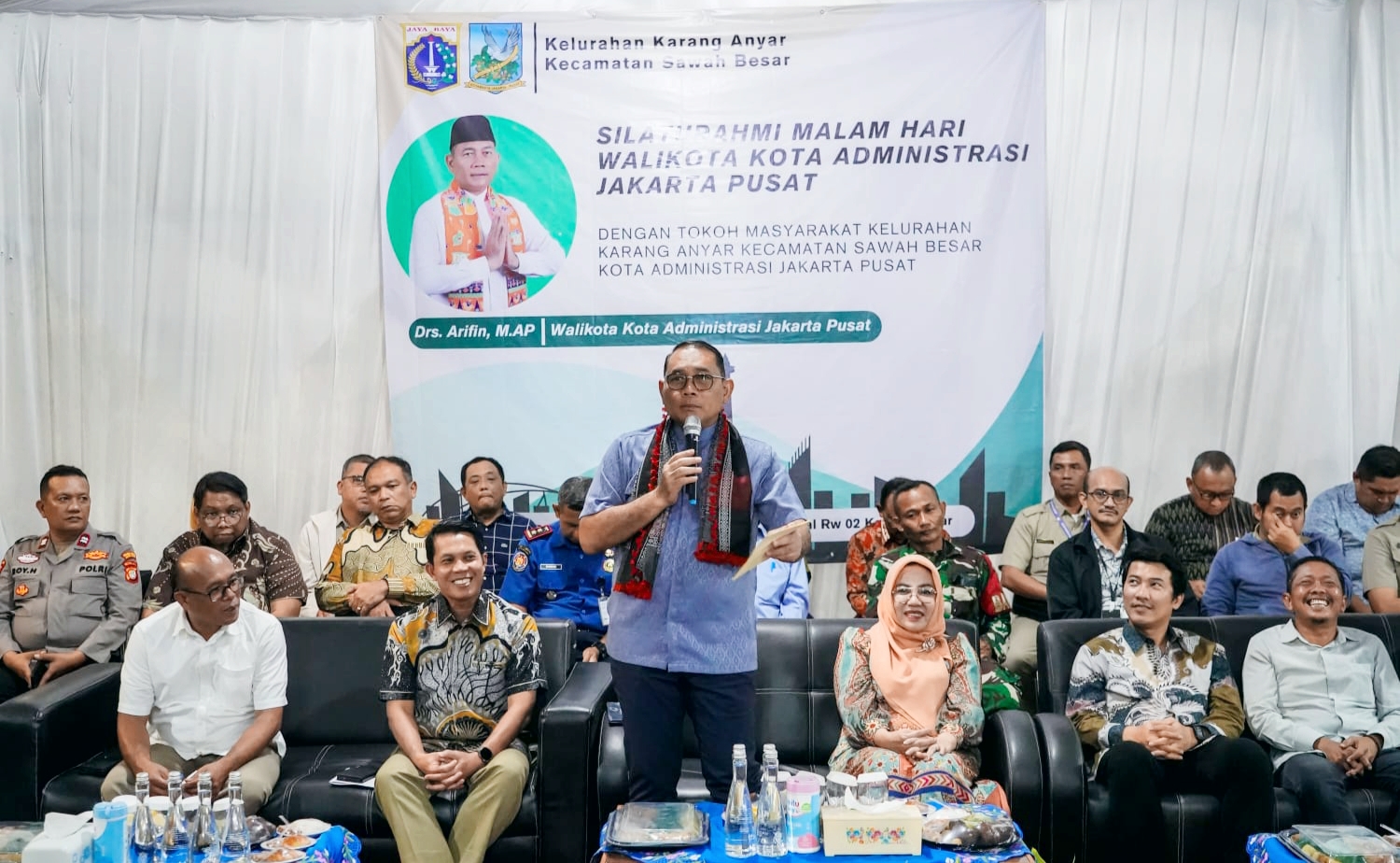 Wali Kota Jakpus Arifin bersama jajarannya