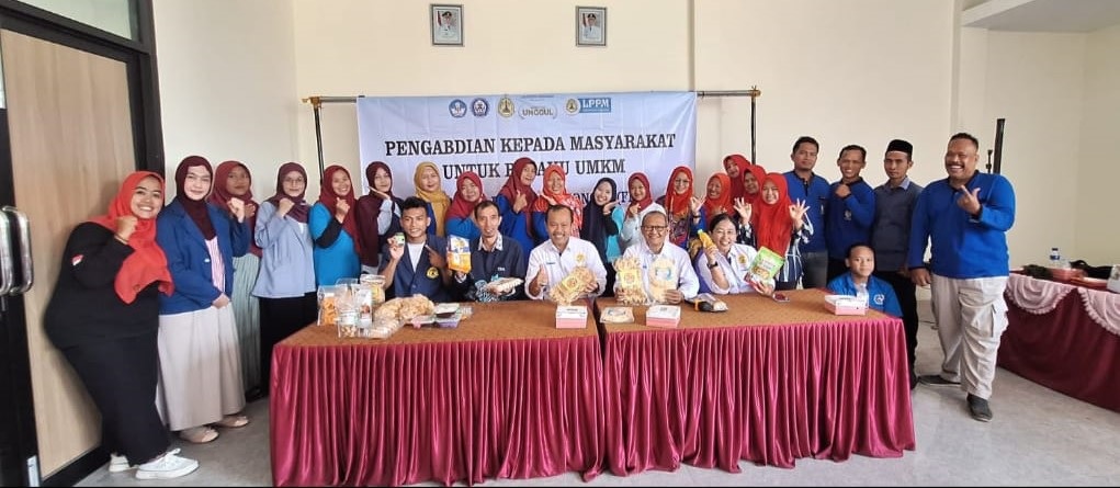 Tim FE USM Beri Pelatihan Peran dan Strategi E-Commers ke Pelaku UMKM Desa Jragung