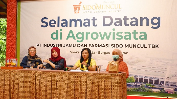 Pengurus IKWI PWI Lampung dan IKWI Jateng Dibuat Kagum saat Kunjungi Agrowisata SidoMuncul