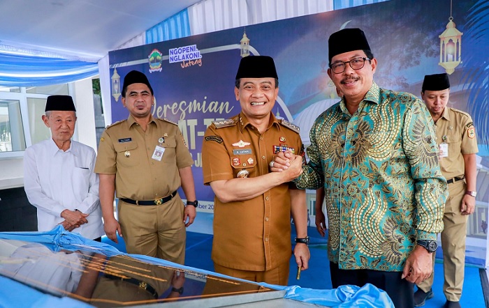 Gubernur Jateng Resmikan Masjid Baru, Kawasan Setda Kini Lebih Modern dan Tertata