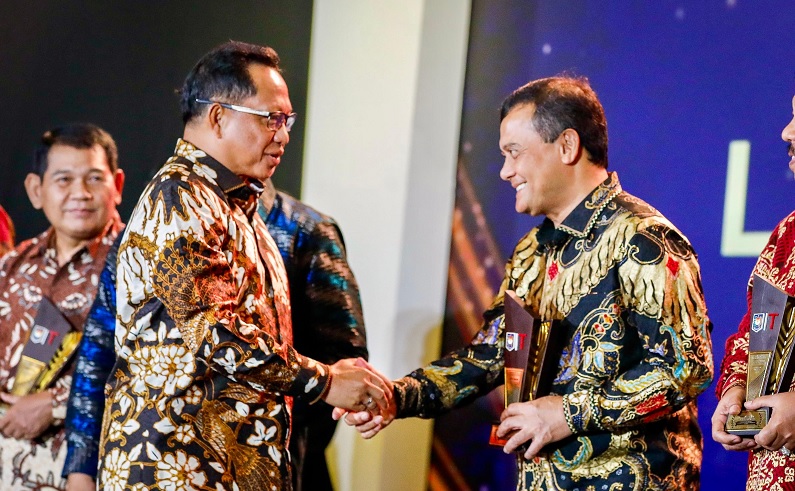 Refleksi Capaian Jateng 2025: Empat Puluh Penghargaan, Penanda Arah Pembangunan Sesuai Kebutuhan Warga