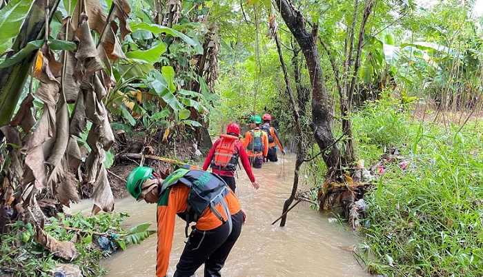 Tergelincir ke Sungai saat Bersepeda, Bocah Perempuan 5 Tahun di Kudus Dilaporkan Hilang