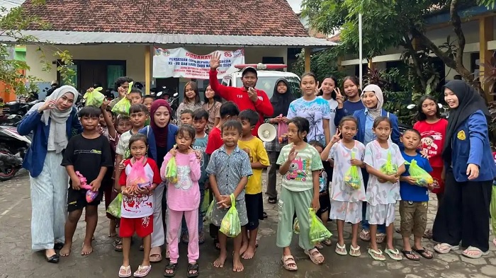 Mahasiswa Psikologi USM Berikan Layanan Trauma Healing untuk Warga Terdampak Banjir di Kudus