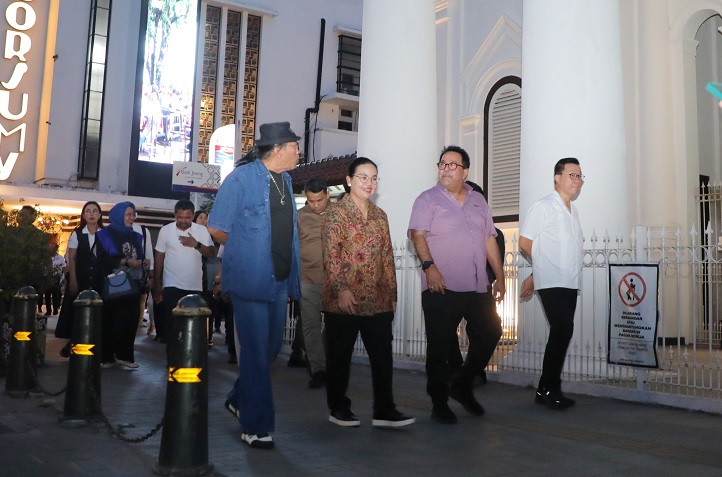 Rano Karno Kunjungi Kota Lama untuk Belajar dari Kota Semarang