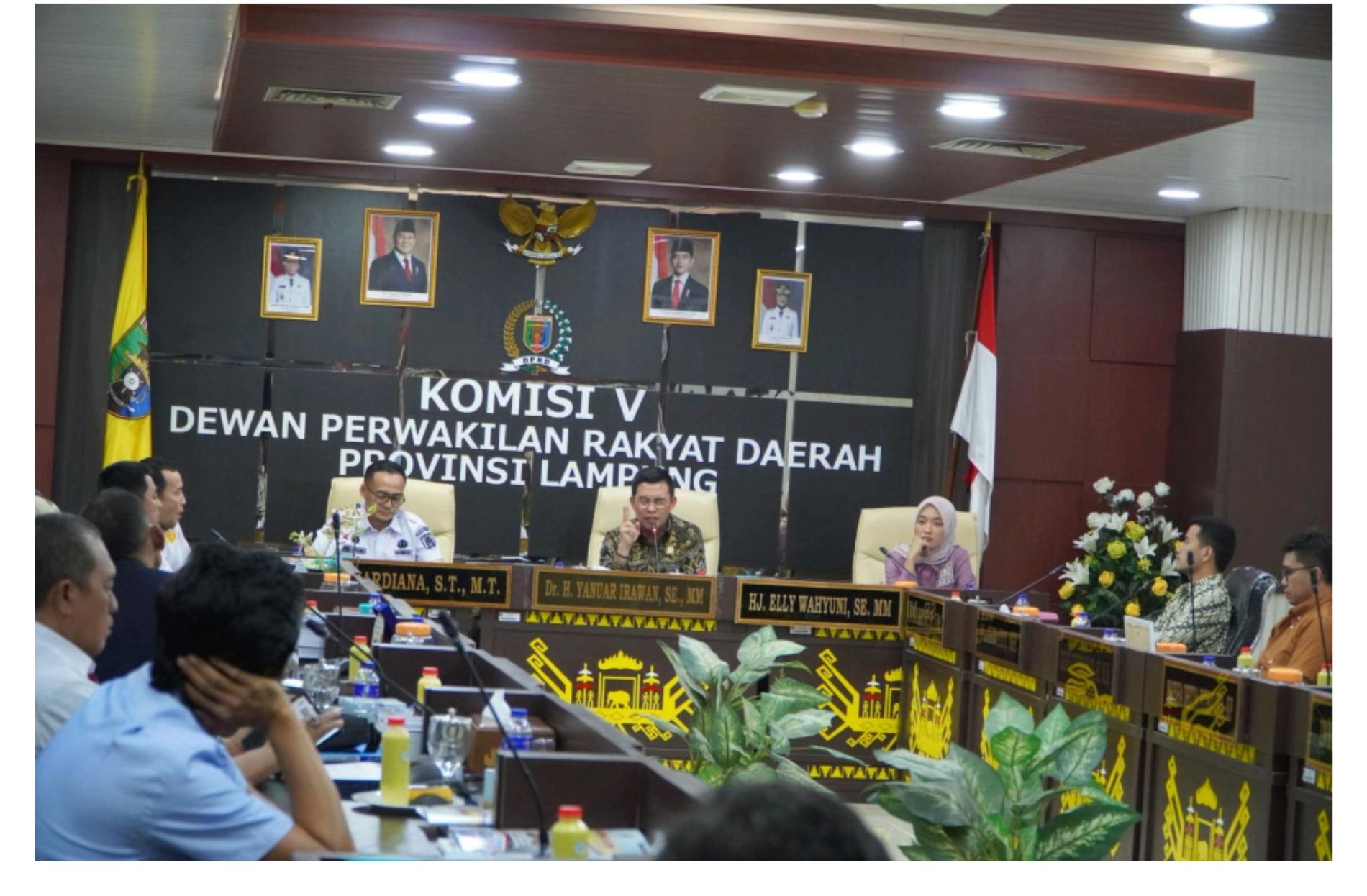 DPRD Provinsi Lampung menerima audiensi dari Dewan Pimpinan Daerah Federasi Serikat Pekerja Transport Indonesia–Konfederasi Serikat Pekerja Seluruh Indonesia (DPD F-SPTI–KSPSI) Provinsi Lampung