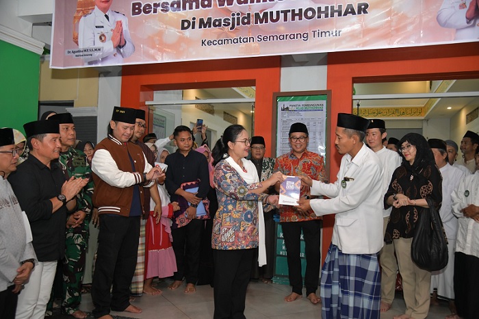 Sambut Ramadan dan MTQ Nasional, Wali Kota Semarang Distribusikan 20 Ribu Al-Qur’an