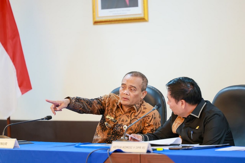 Gubernur Luthfi Minta Masyarakat Waspadai Cuaca Ekstrem saat Mudik Lebaran 2026