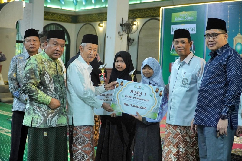 Tantowi Jauhari dan Khaira Ummah Juarai MHQ 10 Juz MAJT–Baznas Jateng, Ini Hadiah yang Dibawa Pulang