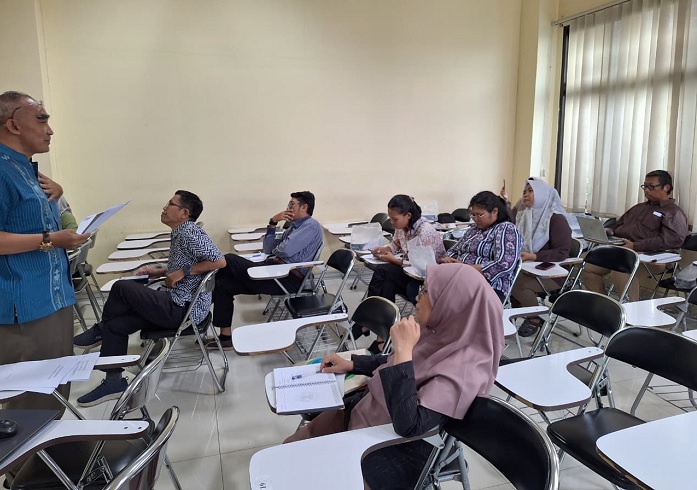 Genjot Publikasi, Dosen dan Tendik FTP USM Dibekali Ilmu Jurnalistik Digital