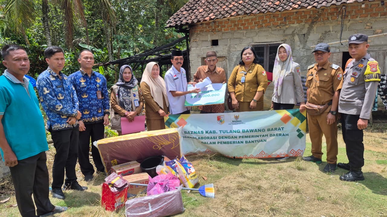 Rumah Ludes Terbakar, Warga Panaragan Terima Bantuan Baznas