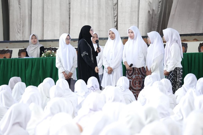 Selain Kaji Kitab, Nawal Yasin Ajak Santri Jadi Penulis dan Penggerak Literasi