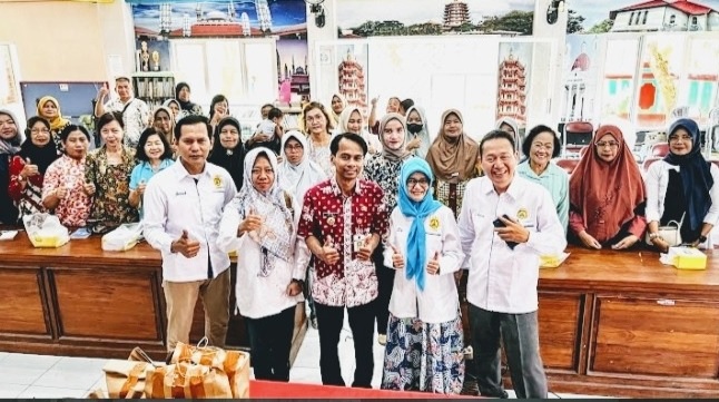 Tim PkM USM Bekali Pelaku UKM Semarang Tengah Strategi Suksesi Bisnis ke Generasi Penerus