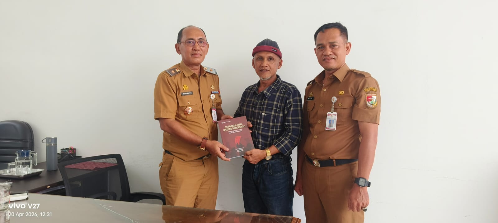 Koleksi Baru Perpus Tubaba dari Alumni Unila