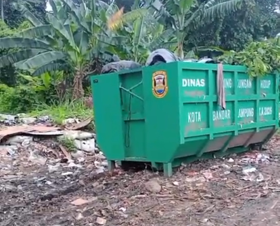 Perkuat Sistem Pengelolaan Sampah DLH Malakukan Perbaikan Dan Penambahan Tank Container