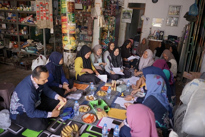 Tim FE USM Ajarkan KWT Kali Putih Cara Berinovasi dan  Taklukkan Pasar Online