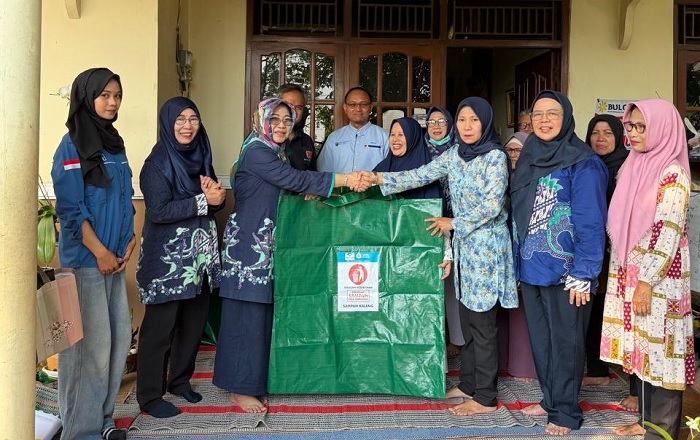 Tim PkM USM Ajarkan Warga Plalangan Cara Terampil Kelola Limbah Rumah Tangga