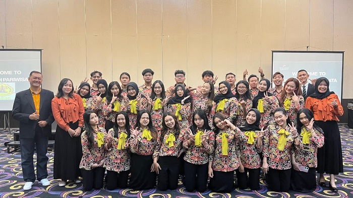Mahasiswa Pariwisata USM Perdalam Etika Perhotelan Lewat Table Manner di Hotel Grasia