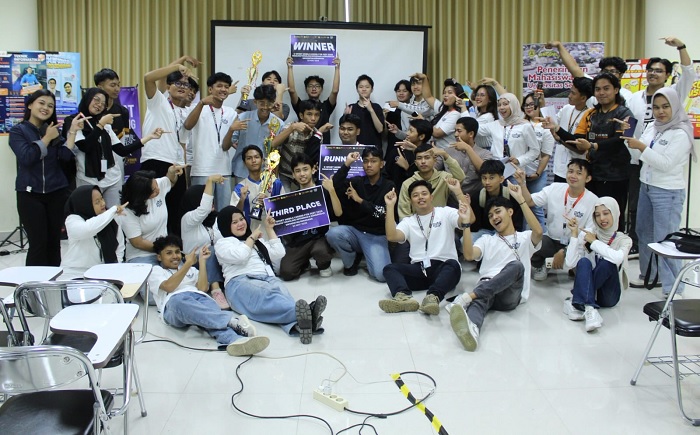 SMA Tritunggal Juara Lomba Mobile Legends Antarpelajar SMA/SMK Piala Dekan FTIK USM