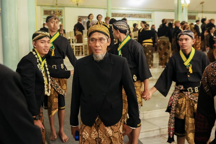 Puji Antusiasme Kirab 1 Sura Mangkunegaran, Sekda Jateng: Tradisi Adalah Kekuatan Kita!