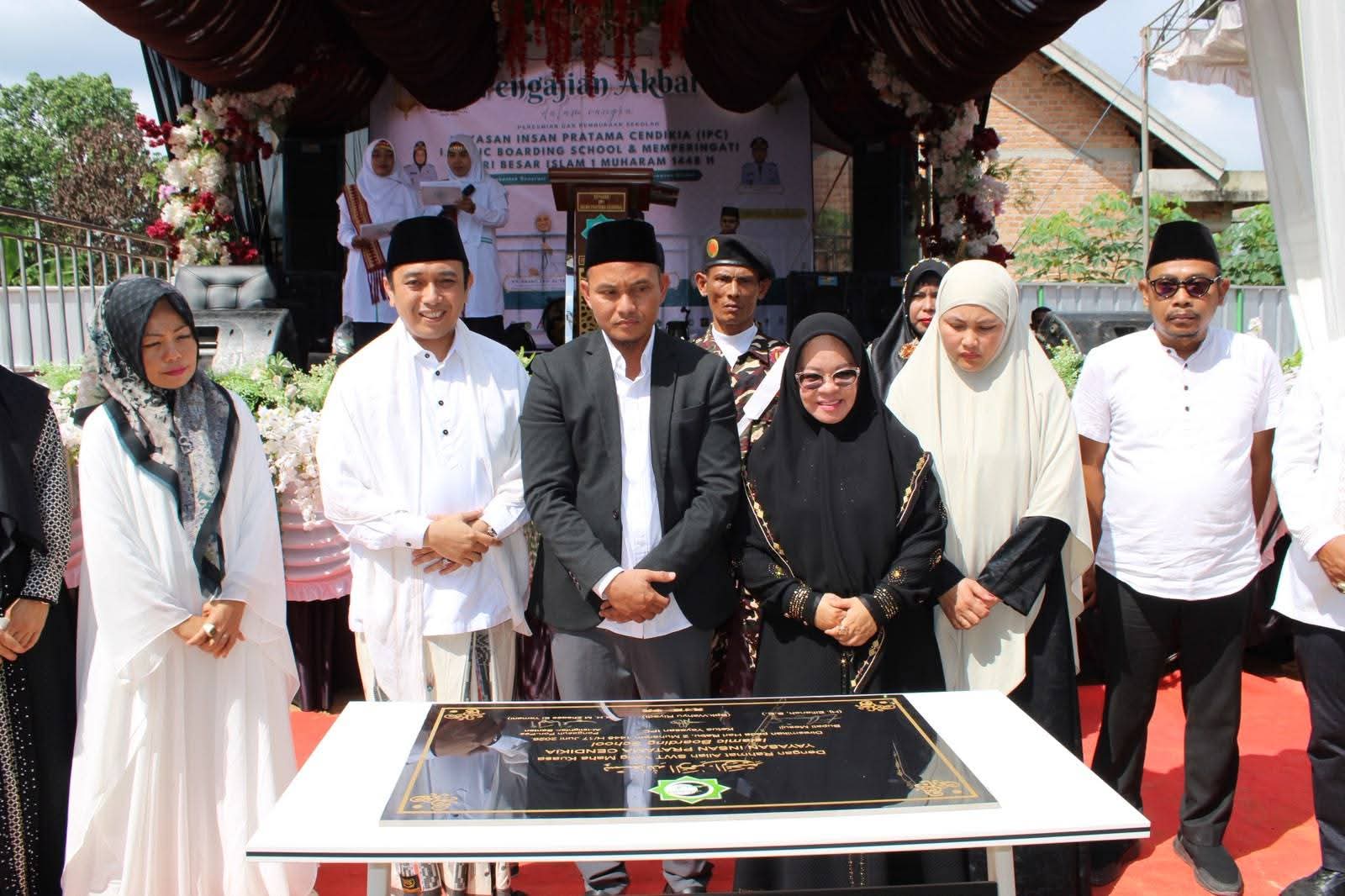 Bupati Elfianah Resmikan IPC Islamic Boarding School di Desa Margo Bhakti