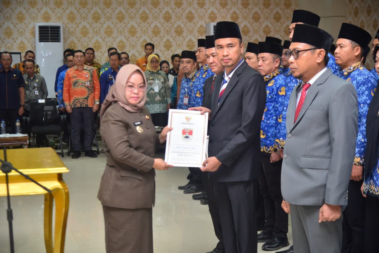 Bupati Elfianah Lantik 34 Pejabat Pemkab Mesuji
