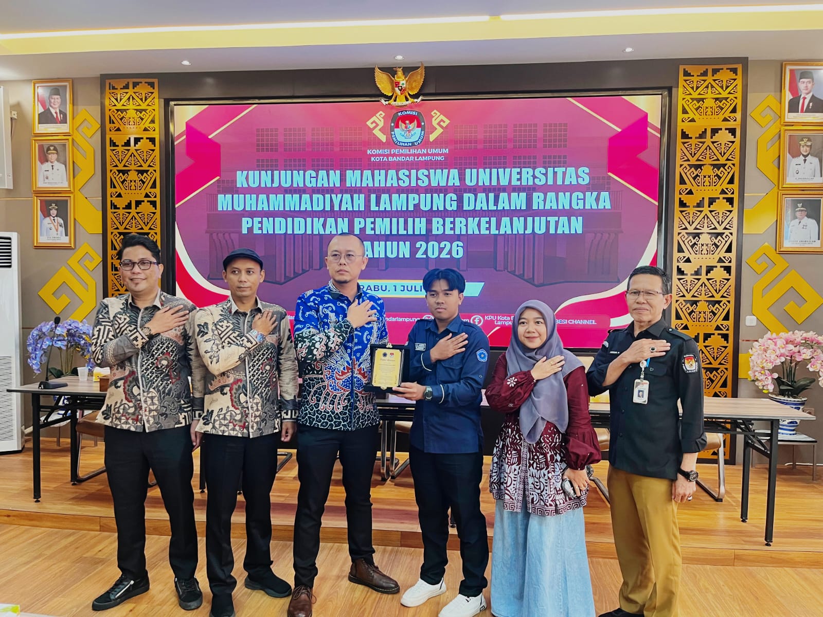 HMPS Ilmu Pemerintahan UM Lampung Belajar Partisipasi Pemilih di KPU Kota Bandar Lampung