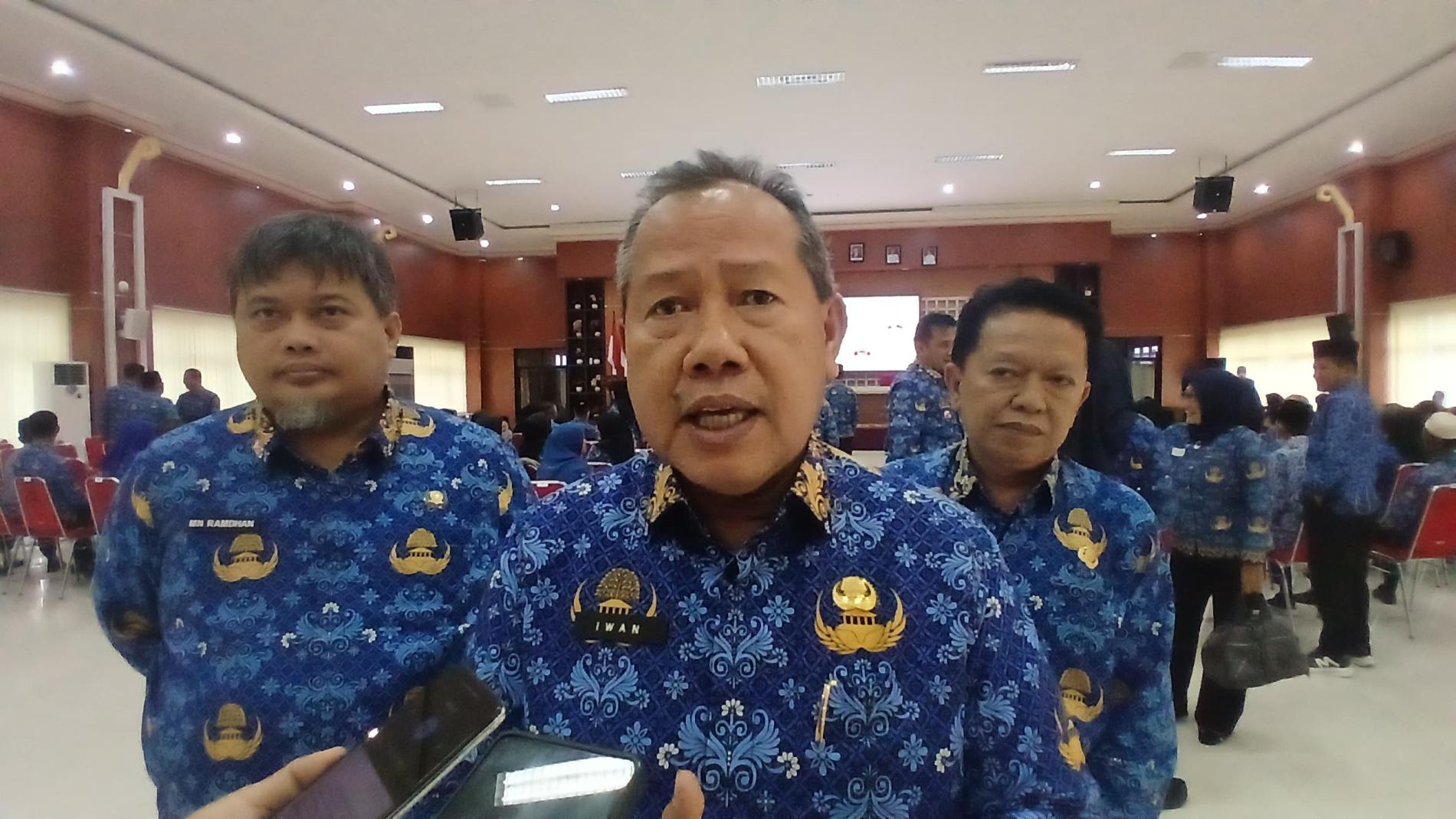 Pembangunan Hotel Marcopolo Dikeluhkan, Muncul Dugaan Tunggakan PBB LAMPUNG HELOINDONESIA.COM– Aktivitas pembangunan Hotel Marcopolo di Kota Bandarlampung dikeluhkan sejumlah pegawai Pemerintah Kota (Pemkot) Bandarlampung yang berkantor di sekitar lokas