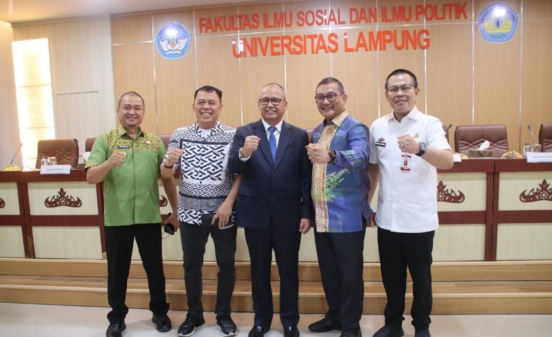 Sekda Tubaba Hadiri Promosi Doktor Sekda Tulang Bawang, Dorong Penguatan SDM Aparatur