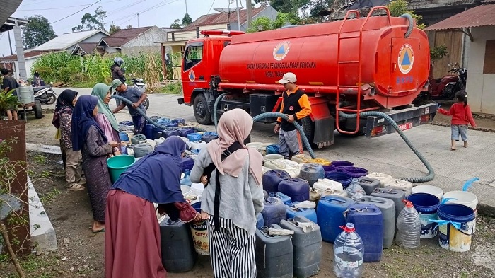 16 Daerah Siaga Kekeringan, Pemprov Jateng Guyur 3,2 Juta Liter Air Bersih
