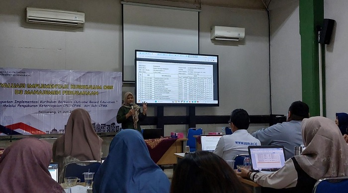 Gandeng Pakar Undip, D3 Manajemen Perusahaan USM Pertajam Kurikulum Berbasis OBE