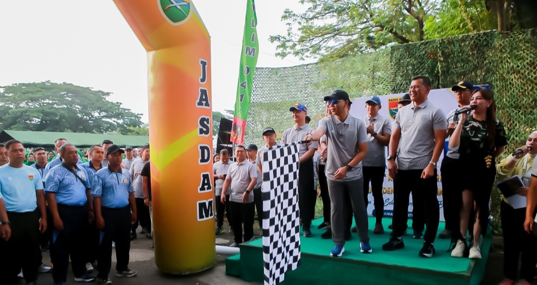 Gerak Jalan Sehat HUT ke 81 Kemerdekaan RI Jadi Momentum Pererat Sinergi Pemprov Lampung dan Kodam XXI/Raden Inten
