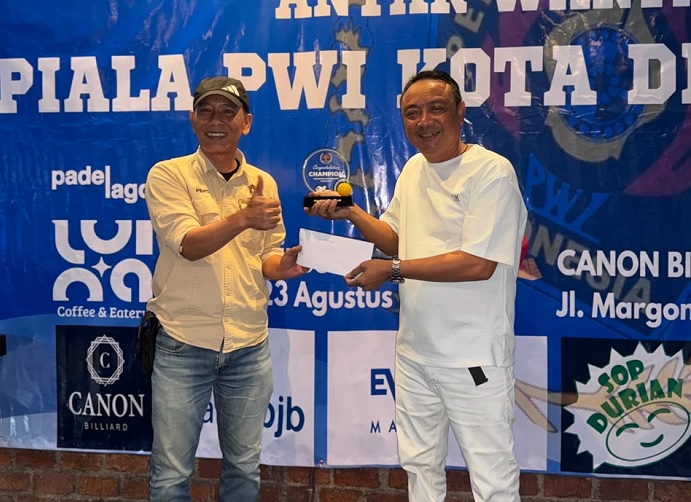 Sengit hingga Skor 4-3! Wartawan PWI Jateng Sabet Juara Turnamen Biliar Antarwartawan di Depok