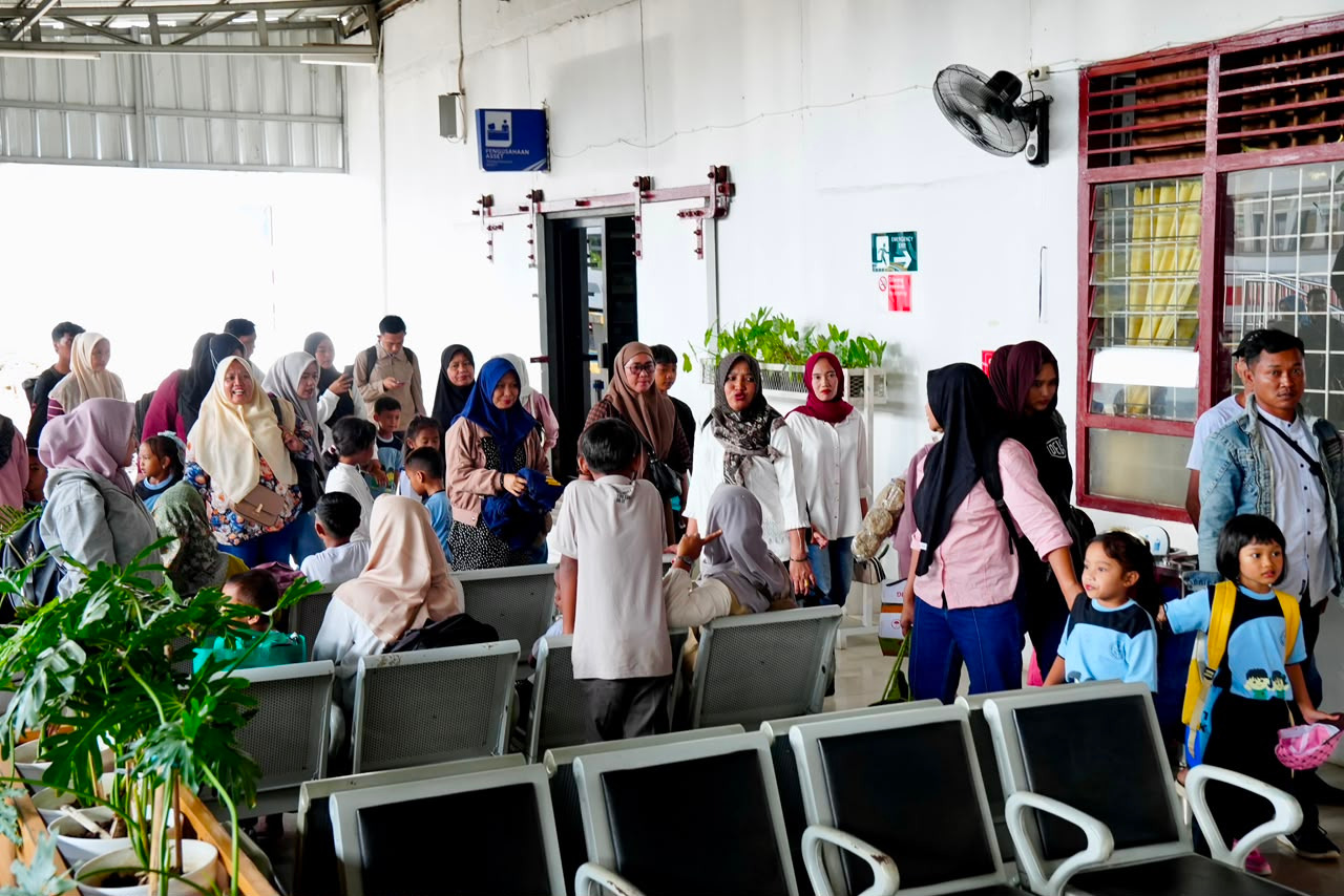 Libur Maulid Nabi, 16.106 Pelanggan Gunakan Kereta Api di Divre IV Tanjungkarang