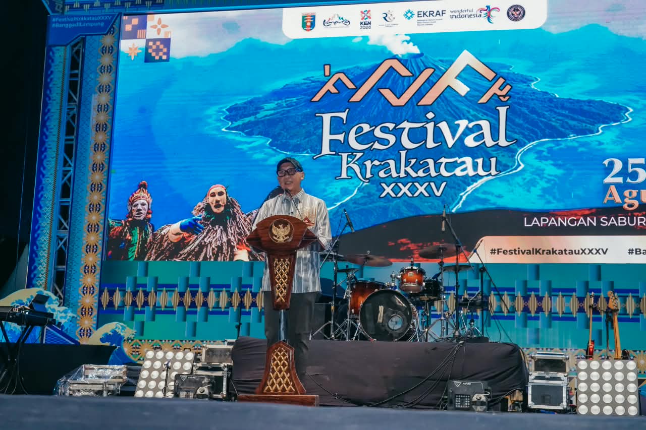Gubernur Lampung Buka Festival Krakatau XXXV, Dorong Pariwisata Beri Dampak Ekonomi bagi Masyarakat