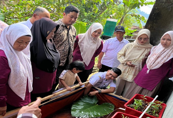 Mahasiswa KPM Unsiq Kelompok 44 Berdayakan Warga Tlagawera Lewat Aquaponik dan Inovasi Olahan Pangan Cegah Stunting