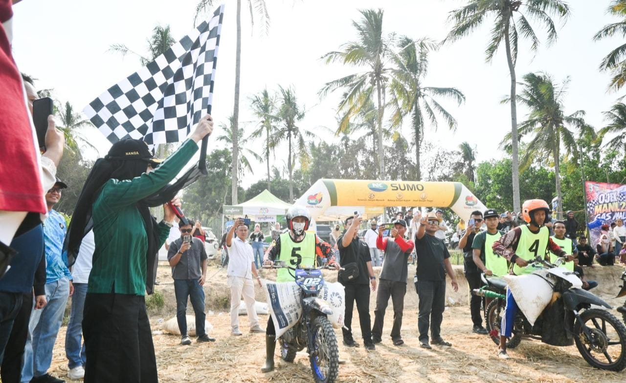 Bupati Nanda Buka Lomba Grasstrack Gas Amal Ojek Manol di Negerikaton