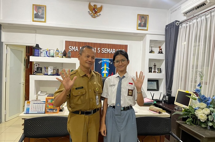 Kebanggaan SMAN 5 Semarang, Diajeng Ayu Resmi Wakili Dapil Jateng I di Parlemen Remaja 2026
