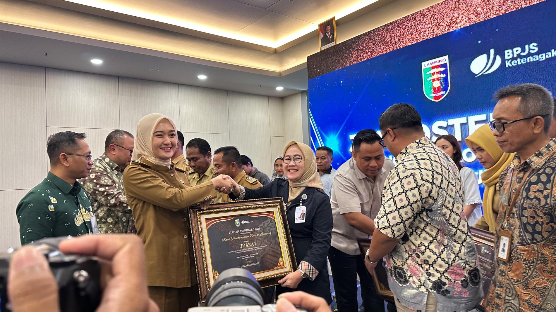 Bank Lampung meraih Juara I Jamsostek Award 2025 Tingkat Provinsi Lampung pada kategori Badan Usaha Besar Menengah