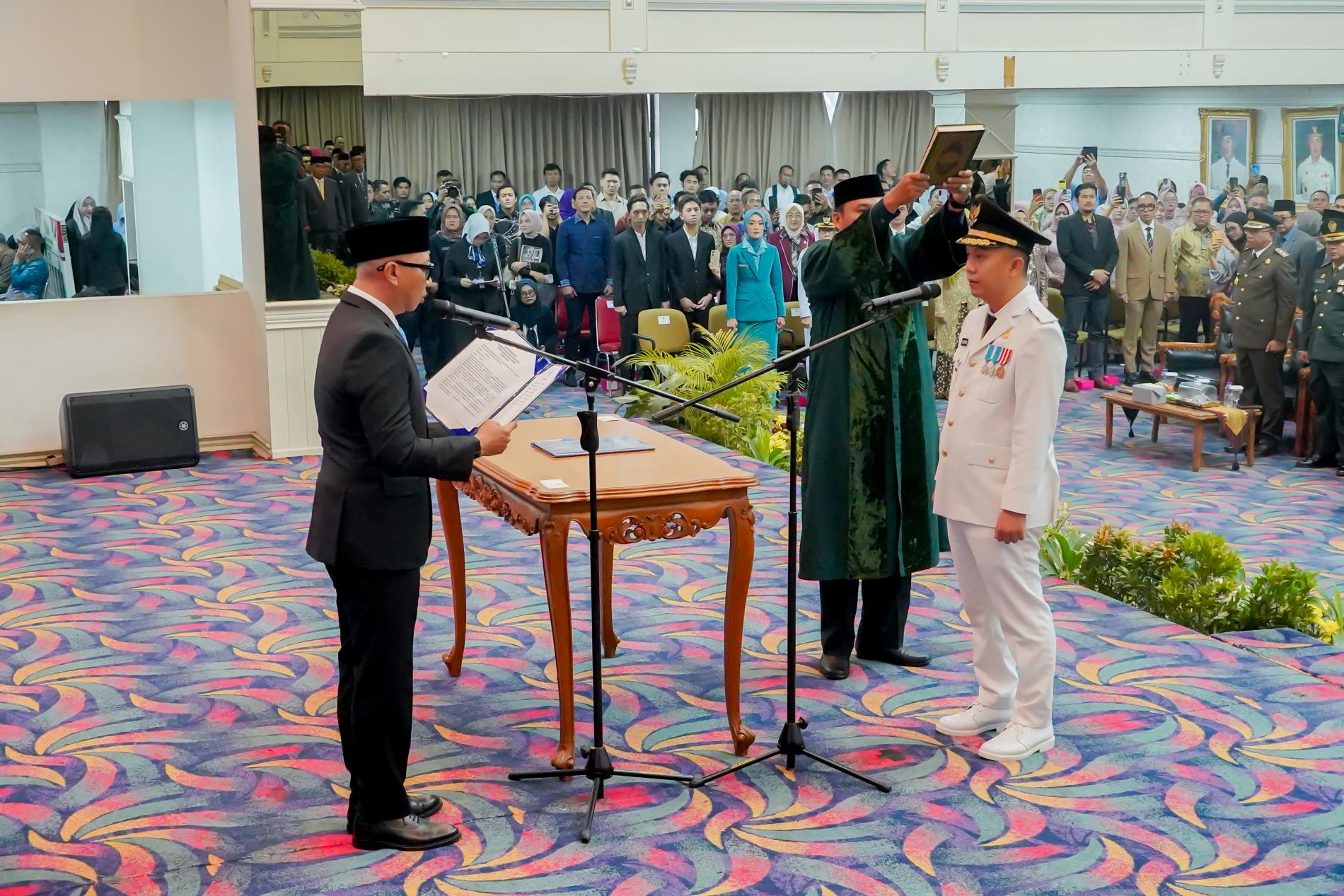 Gubernur Lampung Lantik M. Galang Putra Rahman sebagai Wakil Bupati Way Kanan